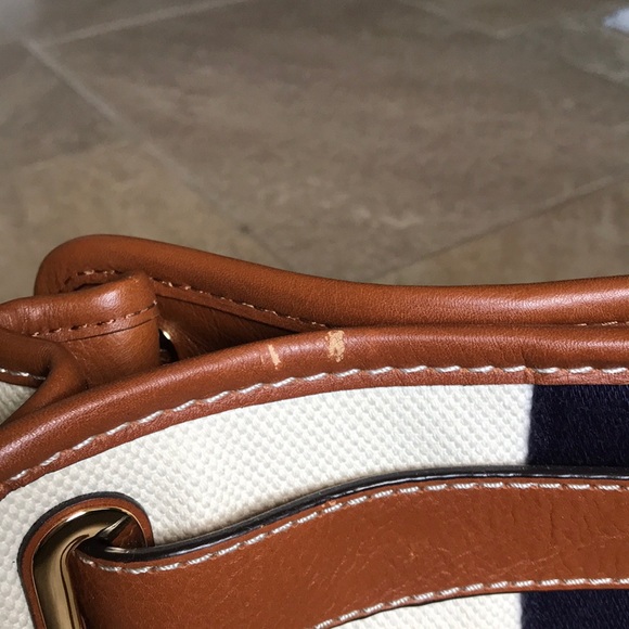 Michael Kors Purse - Small - Picture 4 of 7